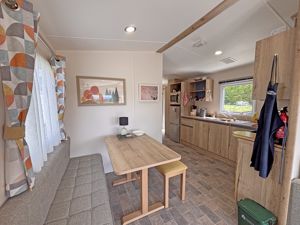 Dining- click for photo gallery